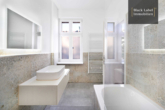 Freshly renovated 2 room flat with two balconies in Soldiner Kiez - Bathroom