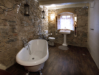 Pension, café or letting in a historic half-timbered house - Bathroom