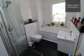 Fantastic penthouse with approx. 120 m² roof garden and water view - Bathroom