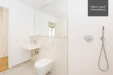 Friedrichshain's jewel: 3-room new-build flat available for immediate occupancy on first occupancy - Bathroom