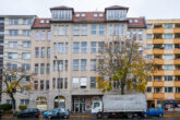 Charming old building in Wilmersdorf: dream home in a central location - Facade