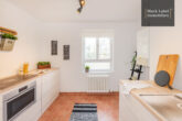 Sunny views: Functional 2 room flat with balcony in Berlin Steglitz exudes brightness - Kitchen